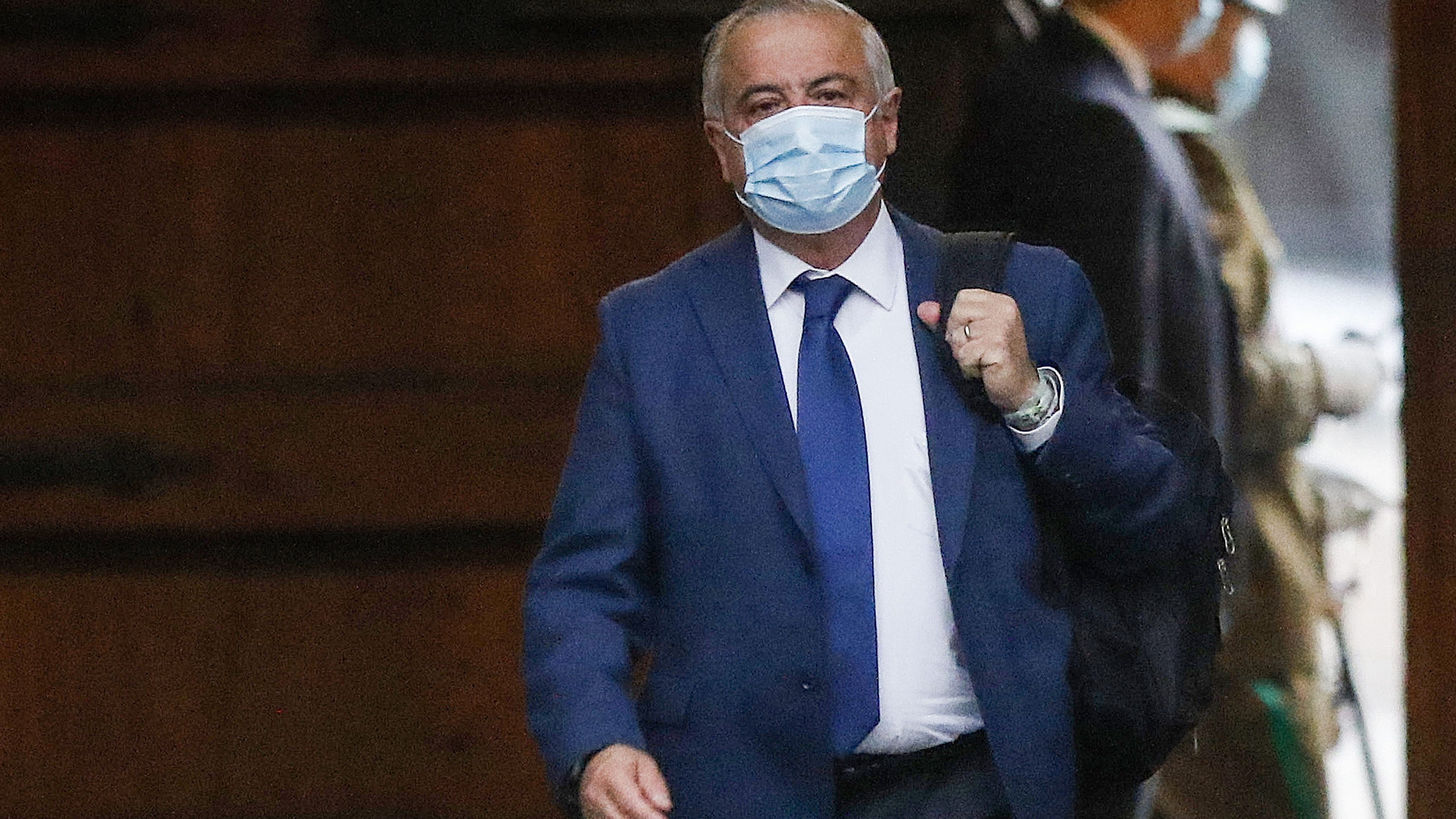 Presentaron acusación constitucional contra exministro Jaime Mañalich