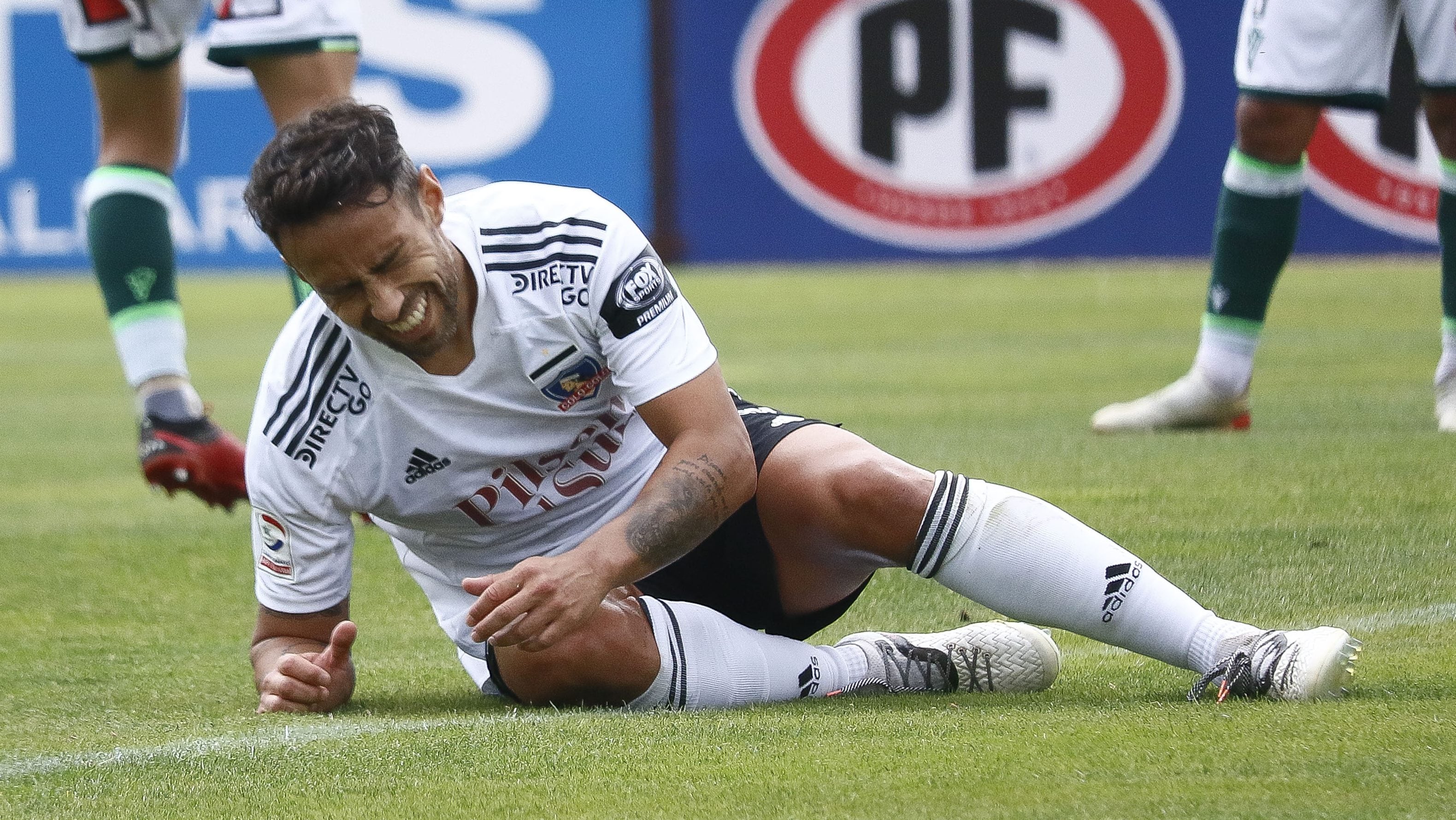 06 DE ENERO DE 2021/VALPARAISOJorge Valdivia en lamento, durante el partido valido por la fecha 28 del Campeonato Nacional AFP PlanVital 2020, entre Santiago Wanderers y Colo Colo, disputado en el Estadio Elias Figueroa Brander.
FOTO: LEONARDO RUBILAR CHANDIA/AGENCIAUNO
