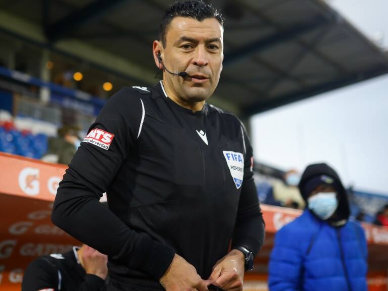 Roberto Tobar se retira para dirigir la Comisión de Árbitros de la ANFP