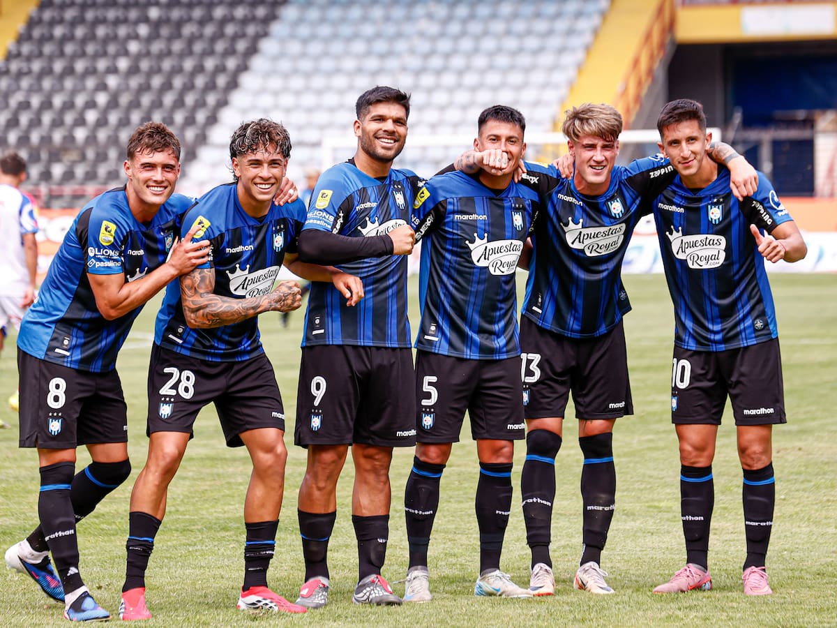 Huachipato puede perder a una de sus figuras: gestiones avanzadas desde Argentina