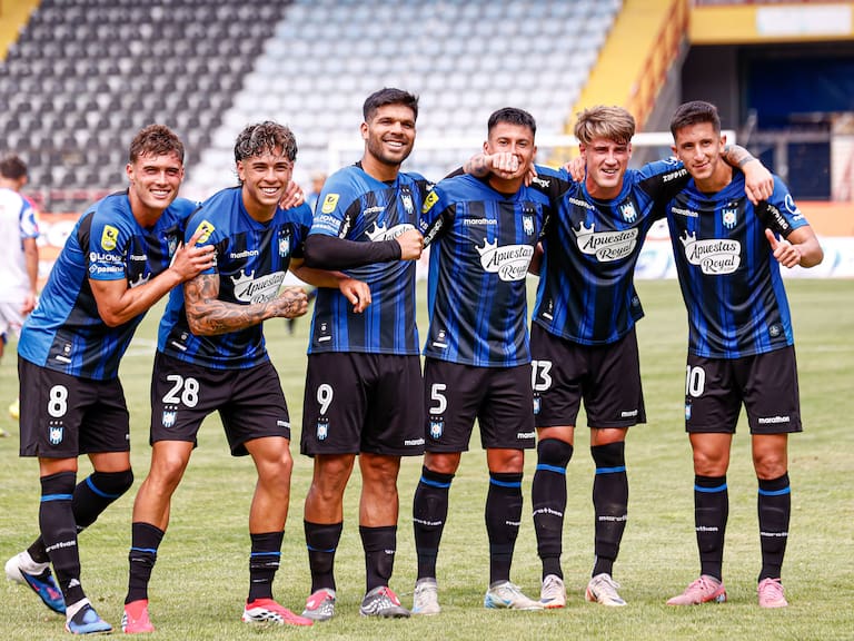Huachipato puede perder a una de sus figuras: gestiones avanzadas desde Argentina