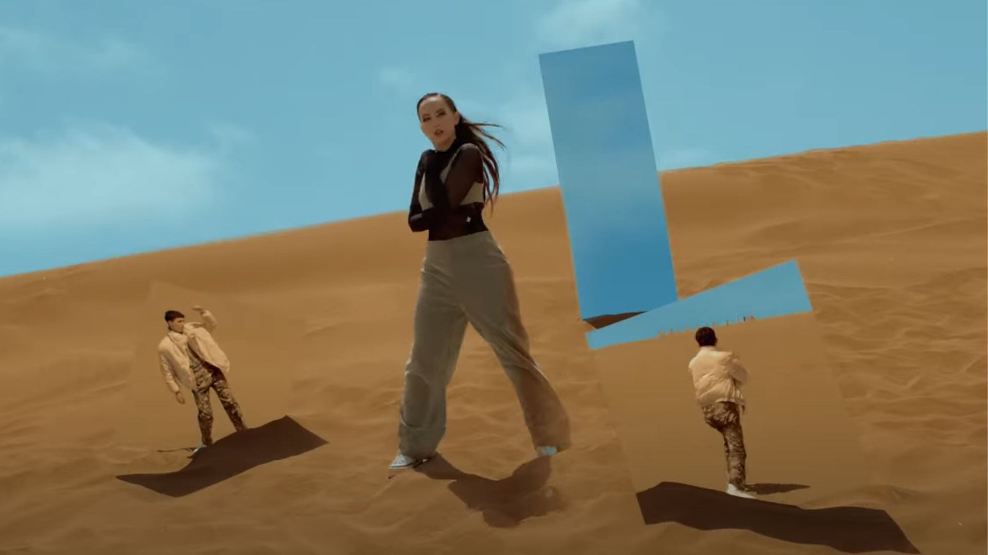 canción, sonidos, música, artistas chilenos, Acercar a las personas al espacio y la ciencia, Converse, Youtube, Nebulosa de Orión, vibraciones electromagnéticas,