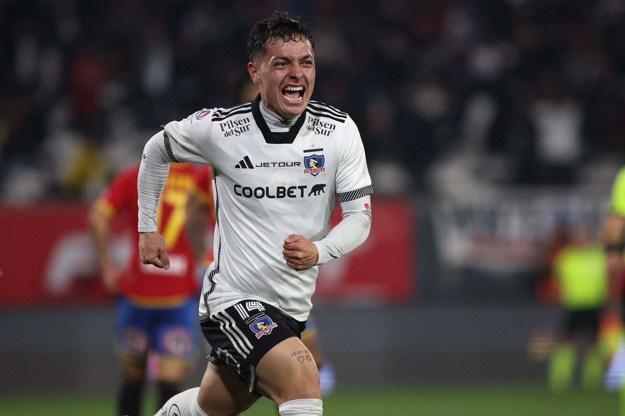 Remezón Monumental: gigante sudamericano movió las grúas y ofertó a Colo Colo por Cristián Zavala | X: Colo Colo