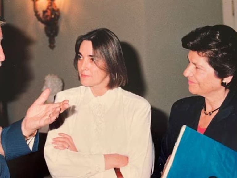 «Pinochet se puso a llorar cuando le preguntamos por su amante»: Periodista desclasificó intensa entrevista tras triunfo del No