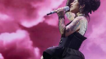 Entre euforia, anuncios e invitados: así fue el show de Mon Laferte en Santiago