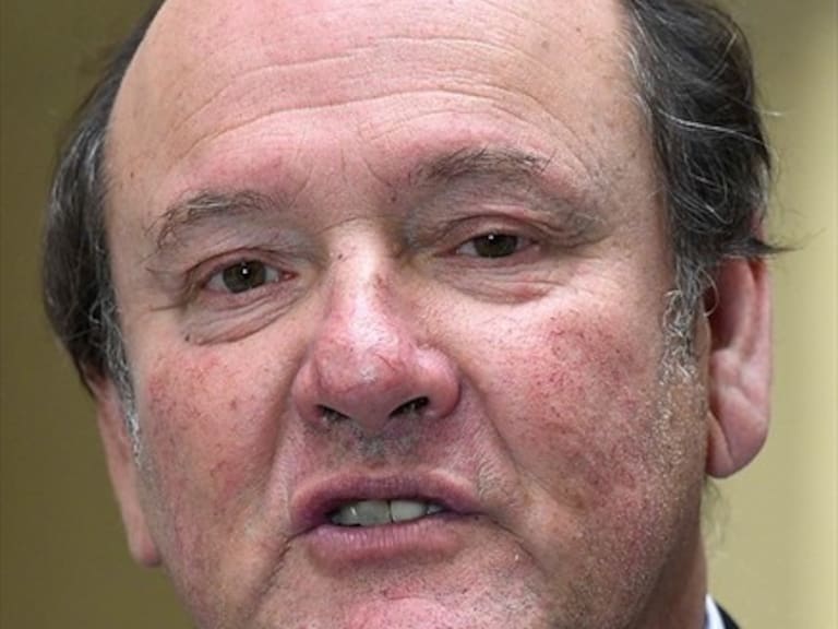 «Déjese de cacarear»: Parlamentarias pedirán pasar a comisión de ética a diputado por trato machista