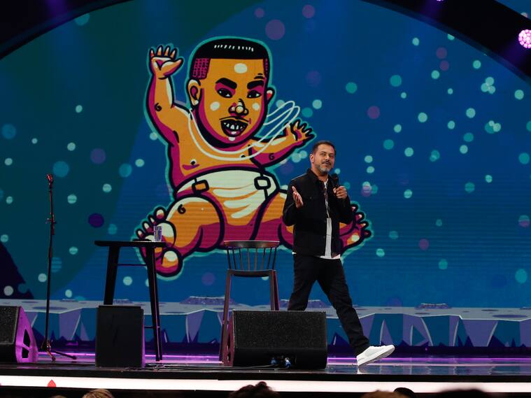 29 de Febrero del 2020/Viña del MarEl comediante Pedro Ruminot ,durante la sexta noche del Festival de Viña del Mar 2020 realizado en la Quinta Vergara.
FOTO: FRANCISCO LONGA/AGENCIAUNO