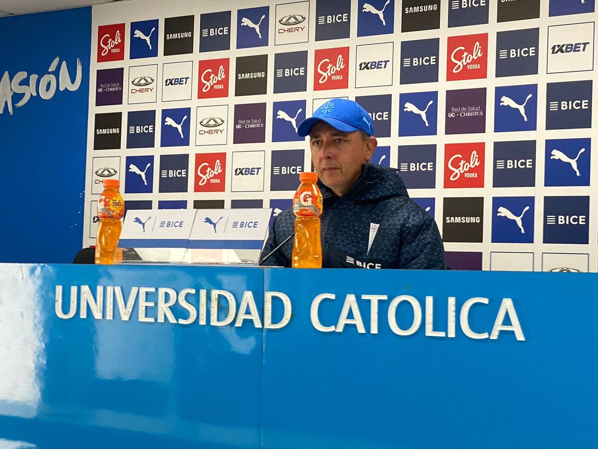 Tiago Nunes y su advertencia a Alexander Aravena tras dejar la UC: “En Brasil no tendrá tiempo de adaptación”