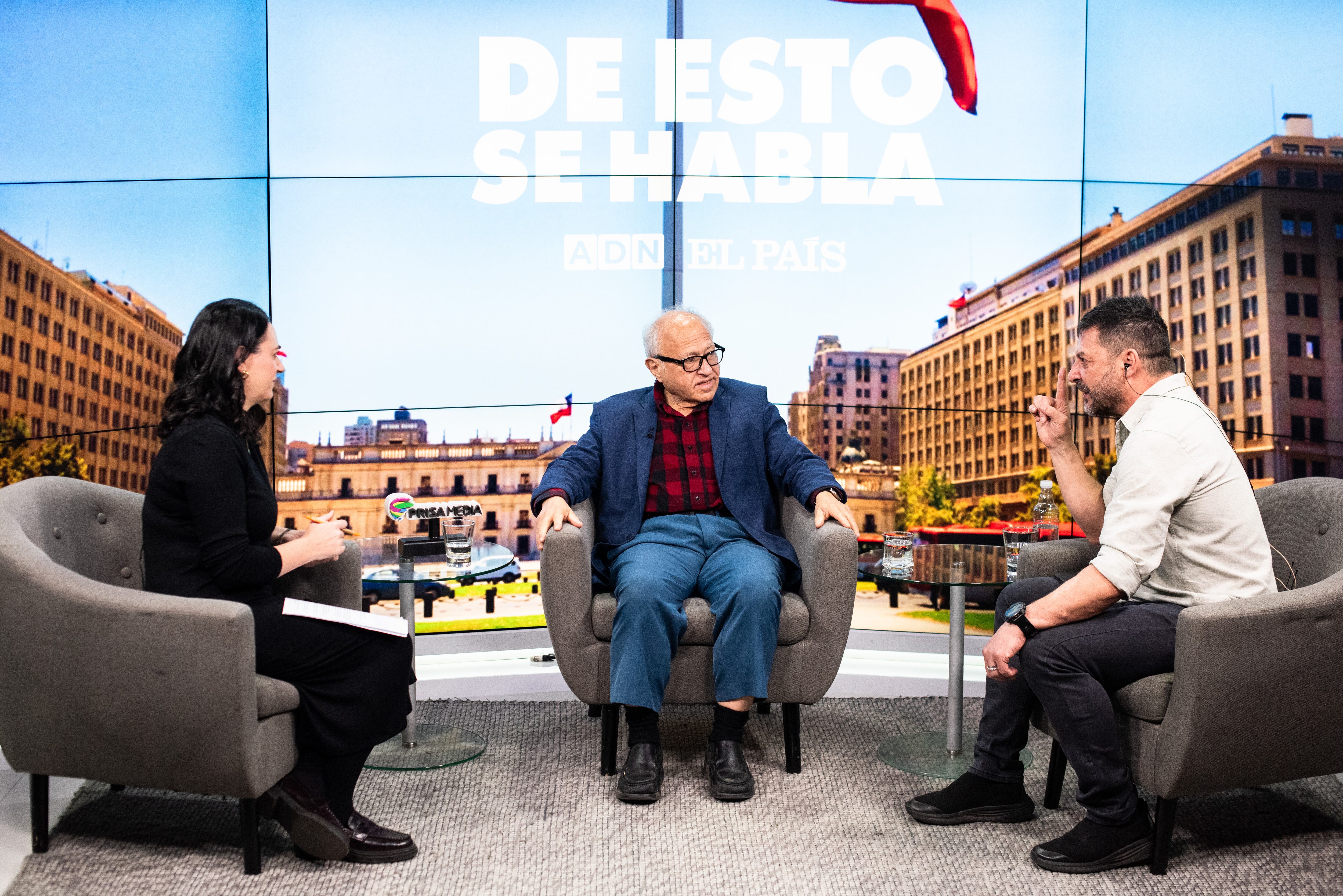 Antonia Laborde, David Friedman y Rafael cavada en el programa de “De Esto Se Habla” en los estudios de prisa chile,Santiago,Chile, 17 de junio del 2026.