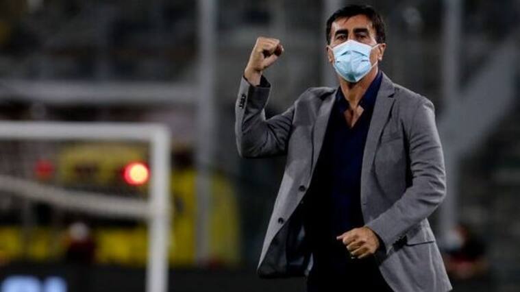 Gustavo Quinteros pidió más refuerzos tras vencer a Everton: "Ojalá que la gente que tiene que ver el tema comprenda"