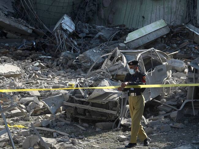 Múltiples explosiones en un centro de acopio de una comisaría de Pakistán