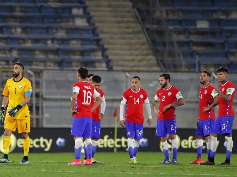 9 de Junio del 2021/SANTIAGOJugadores de Chile se lamentan ,durante el partido valido por las Clasificatorias al Mundial de Qatar 2022, entre las selecciones nacionales de Chile vs Bolivia, disputado en el Estadio San Carlos de Apoquindo.
FOTO:FRANCISCO LONGA/AGENCIAUNO