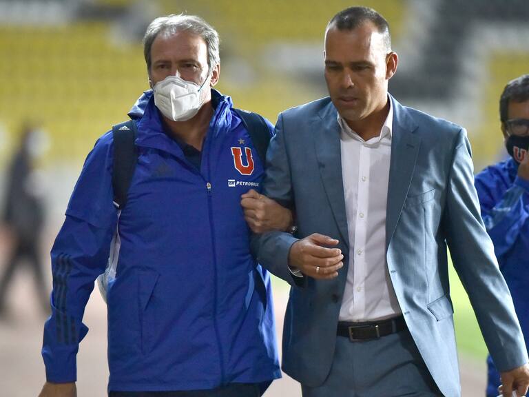 29 DE ENERO DE 2021/COQUIMBOSergio Vargas (i) y el director tecnico de Universidad de Chile, Rafael Dudamel (c), durante el partido valido por el Campeonato Nacional AFP PlanVital 2020, entre Coquimbo Unido y Universidad de Chile, disputado en el Estadio Francisco Sanchez Rumoroso.
FOTO: ALEJANDRO PIZARRO UBILLA/AGENCIAUNO
