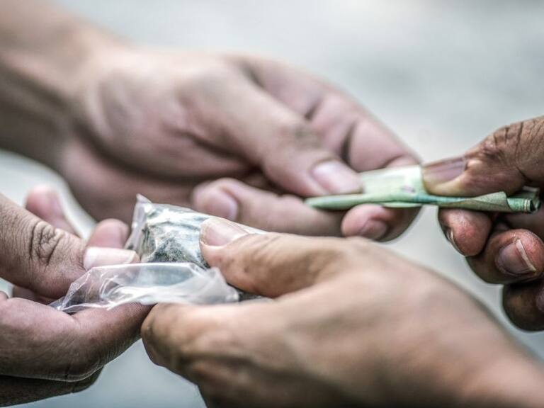 Adicción a las drogas: ¿Cuándo pedir ayuda y tomar acciones?