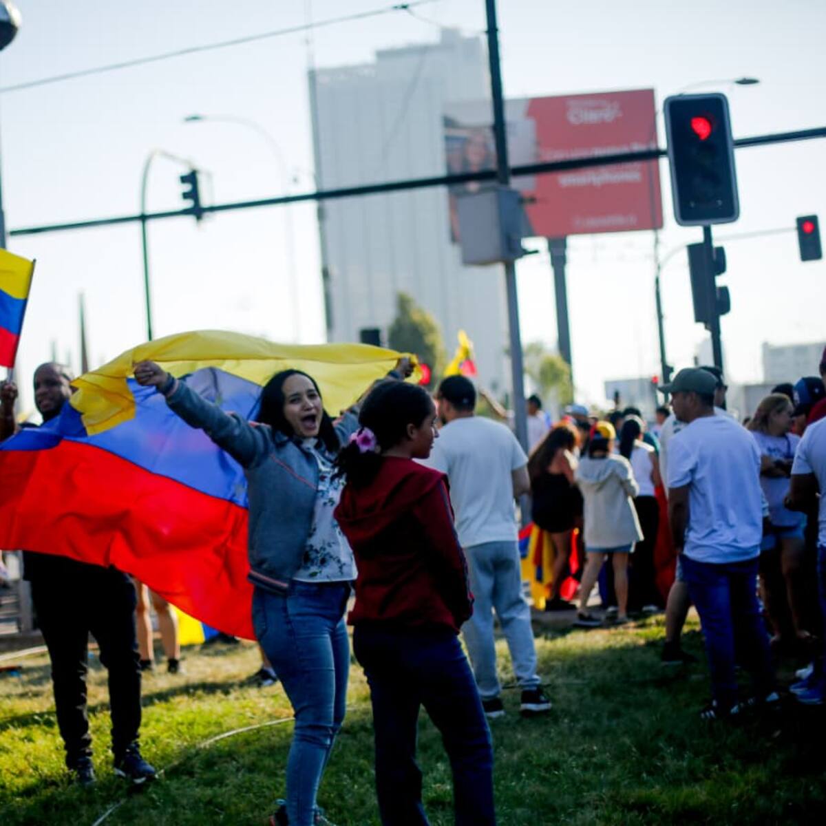 Venezolanos en Chile se manifiestan en apoyo a intervención de EE.UU. y captura de Maduro