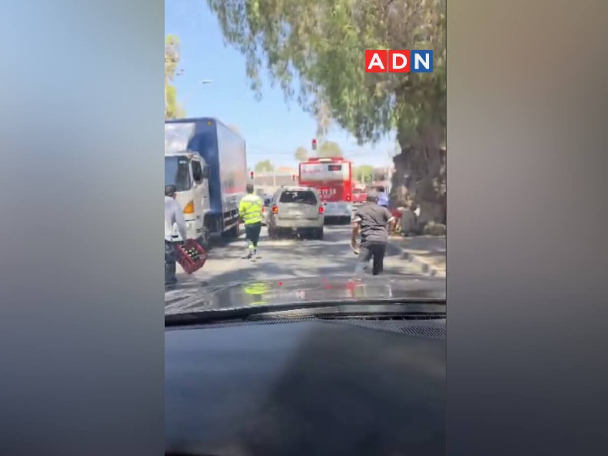 Volaban piedras: captan violento enfrentamiento tras presunto robo a camión de bebidas en Copiapó