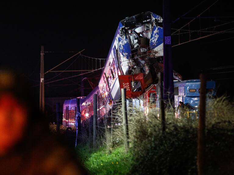 Dos detenidos tras choque de trenes en San Bernardo