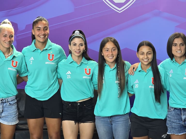 Universidad de Chile femenino presentó a sus seis nuevas jugadoras para la temporada 2024