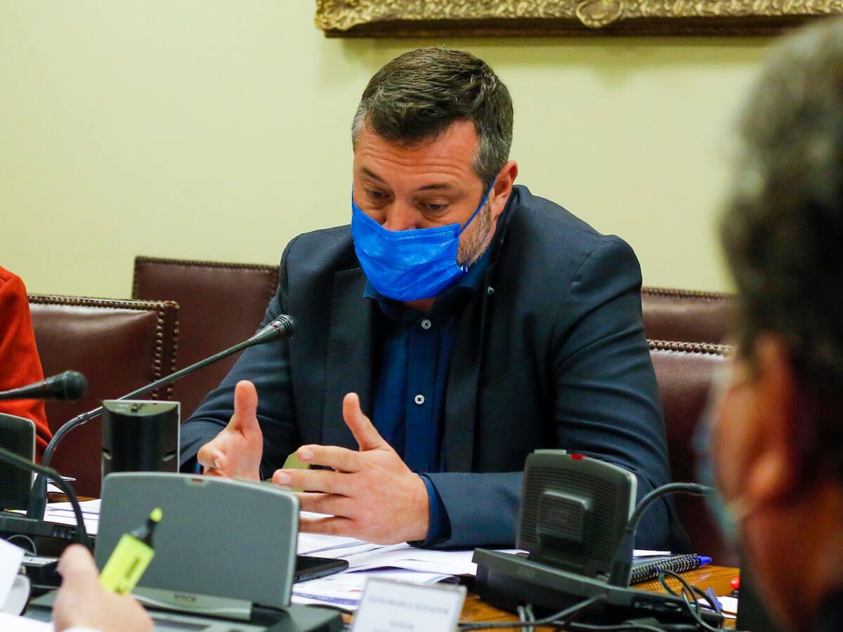 Comisión de Hacienda del Senado despachó a Sala modificaciones al Ingreso Familiar de Emergencia