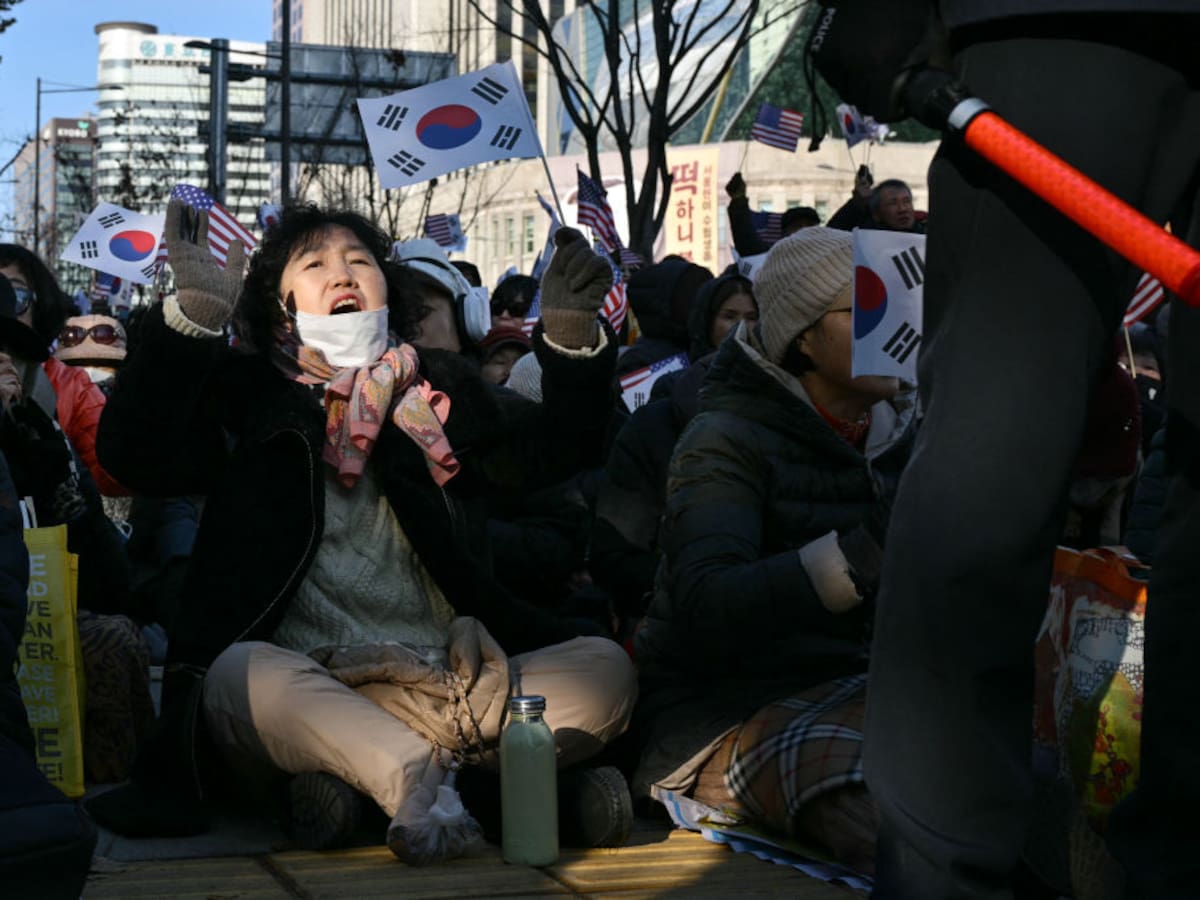Corea del Sur eleva la crisis: alistan pedido de destitución del presidente por ley marcial