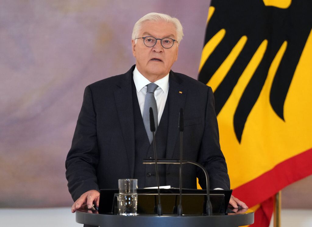 El presidente de Alemania, Frank-Walter Steinmeier, anuncia la disolución del parlamento y la convocatoria a elecciones federales anticipadas