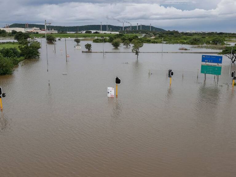 La ciudad sudafricana de Durban bajo el agua tras graves inundaciones