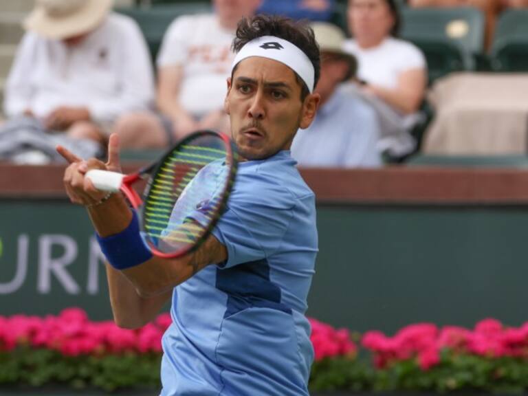 Alejandro Tabilo gana dura batalla contra rival italiano y avanza a cuartos de final del Challenger de Francavilla