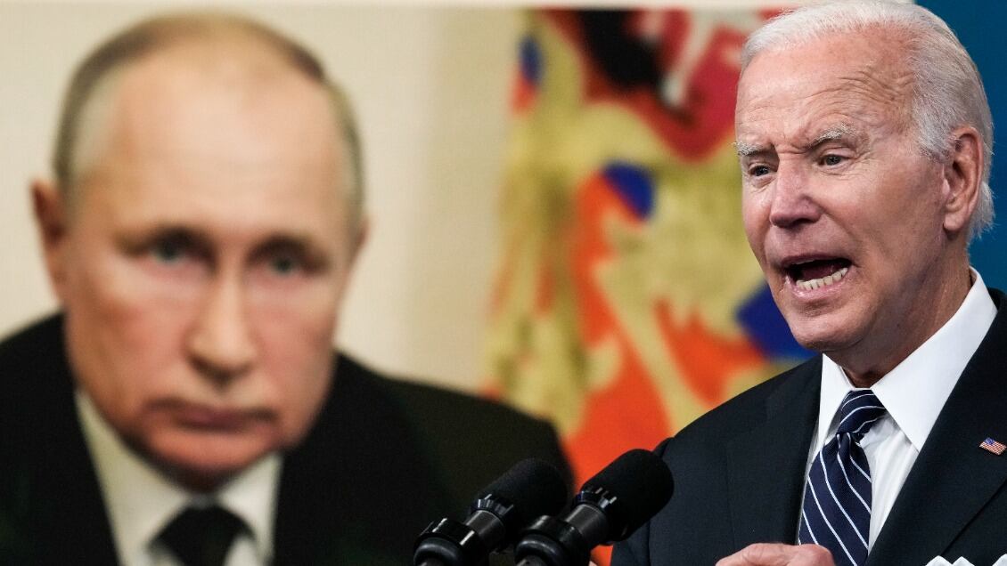 Biden condena el lanzamiento de misiles rusos contra Ucrania: "Demuestran la brutalidad absoluta de la guerra ilegal de Putin"