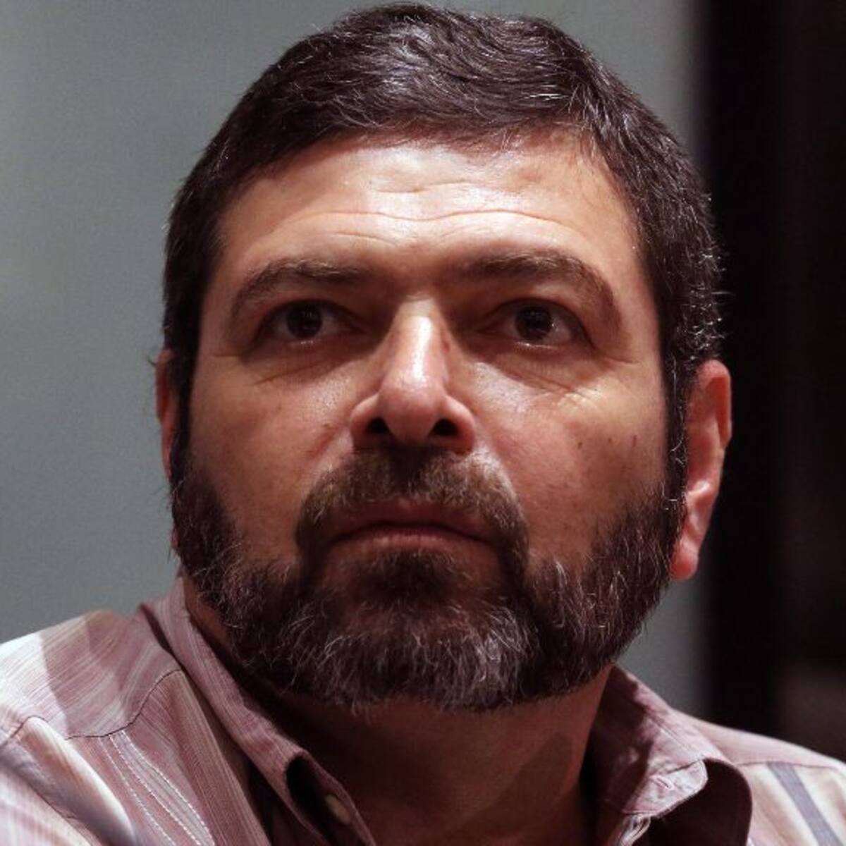 Detienen a Carlos Ruiz Encina, ideólogo del Frente Amplio por violencia intrafamiliar