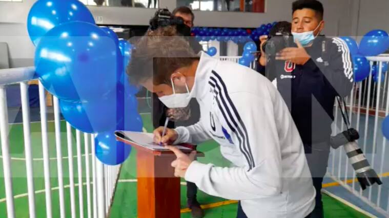 Leonel Sánchez: jugadores de Universidad de Chile asisten al velorio