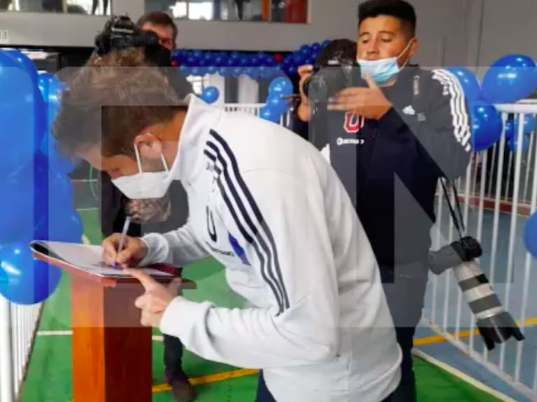 Leonel Sánchez: jugadores de Universidad de Chile asisten al velorio