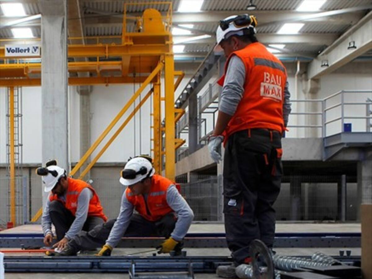 Actividad económica exhibió un aumento anual de 2,8 %