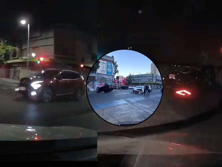 Auto vuelca tras violento choque en el centro de Santiago: una persona quedó atrapada