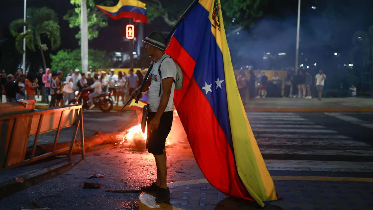 Venezuela libera a 99 prisioneros políticos en medio del aumento de las tensiones con EE.UU.