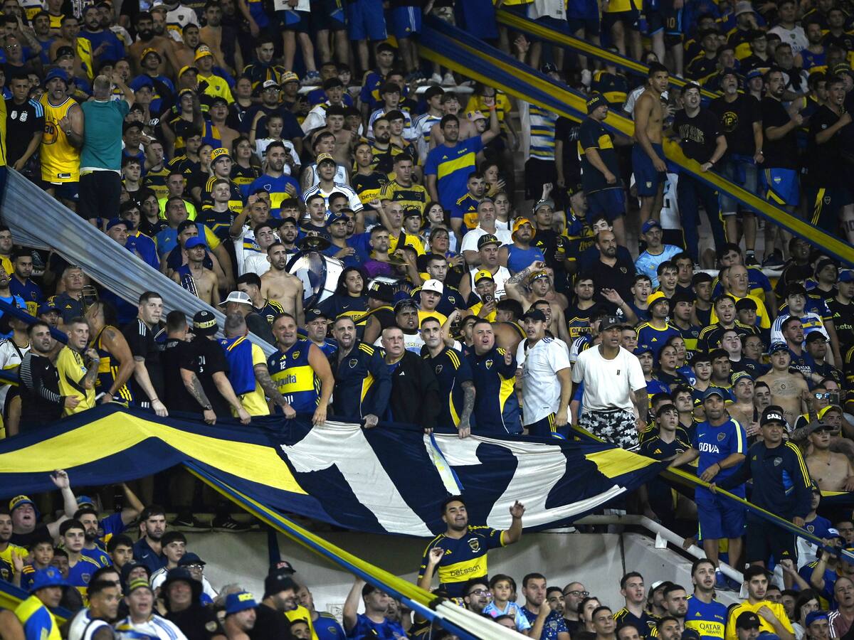 “A todos los chilenos los vamos a…”: El amenazante cántico de la barra de Boca Juniors antes de visitar a la UC