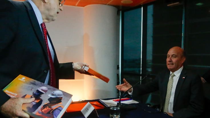 ¿Autoelogio o recuperación? El tenso cruce entre Jorge Quiroz y Máximo Pacheco en la junta de accionistas de Codelco