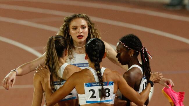 "Ximena Restrepo me garabateó; trató de influir...": Madre de Martina Weil es apuntada por jefe del área de velocidad del atletismo chileno