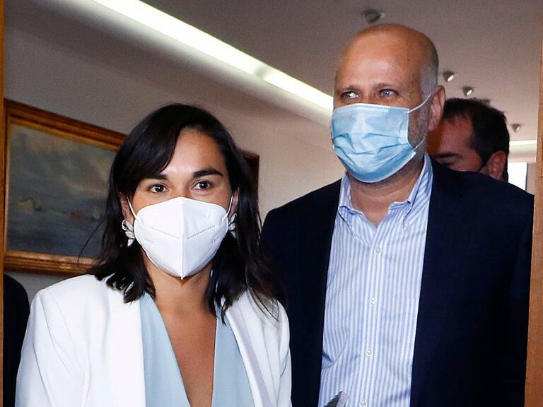 Presidente del Senado tras error de información de ministra Siches: “Es una persona valiente y por eso pidió disculpas”