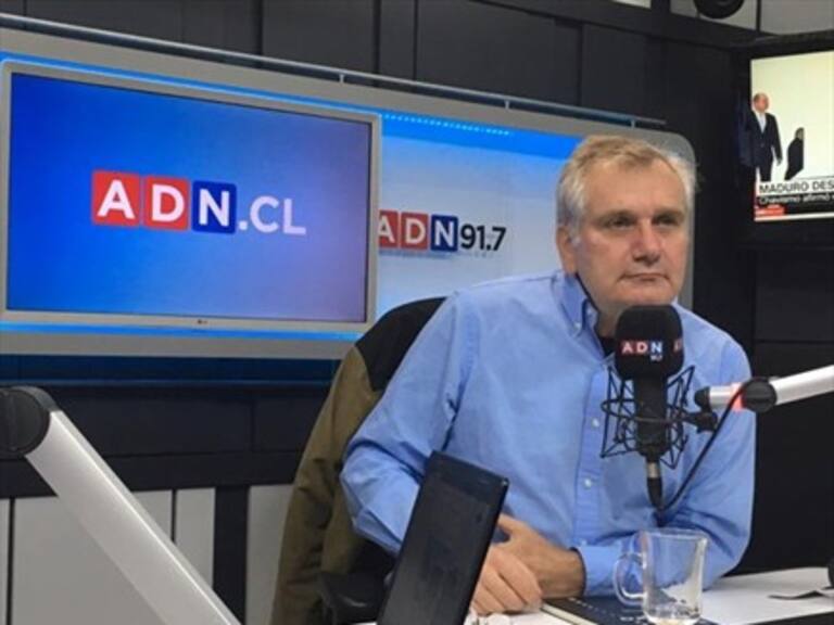 Astrónomo Mario Hamuy y el eclipse: «Los lentes son imprescindibles, sobre todo donde no será total»