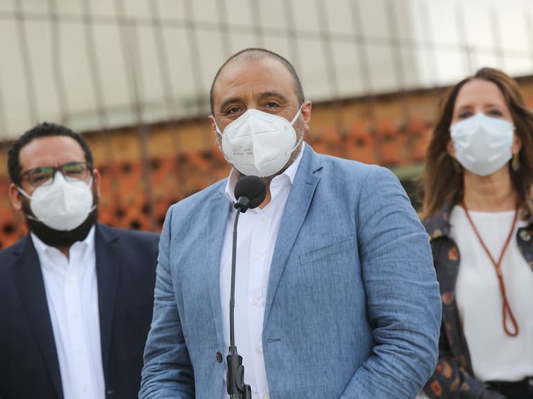 23 de FEBRERO de 2022/ SANTIAGOMinistro Raúl Figueroa recibe a Marco Antonio Ávila, en el Ministerio de Educación para la reunión de coordinación del cambio de mando de la cartera
FOTO: DIEGO MARTIN/AGENCIAUNO