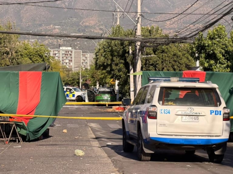 Terror en La Florida: dos fallecidos y un herido deja balacera en plena feria libre