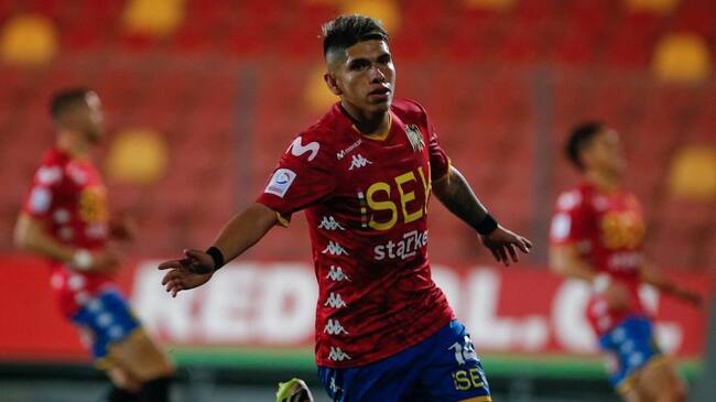 8 de Septiembre del 2020/SantiagoCarlos Palacios(c) anota un gol yes anulado por el VAR ,durante el partido valido por la Décima fecha del Campeonato Nacional AFP PlanVital 2020, entre Union Española vs Santiago Wanderers, disputado en el estadio Santa Laura.
FOTO:FRANCISCO LONGA/AGENCIAUNO