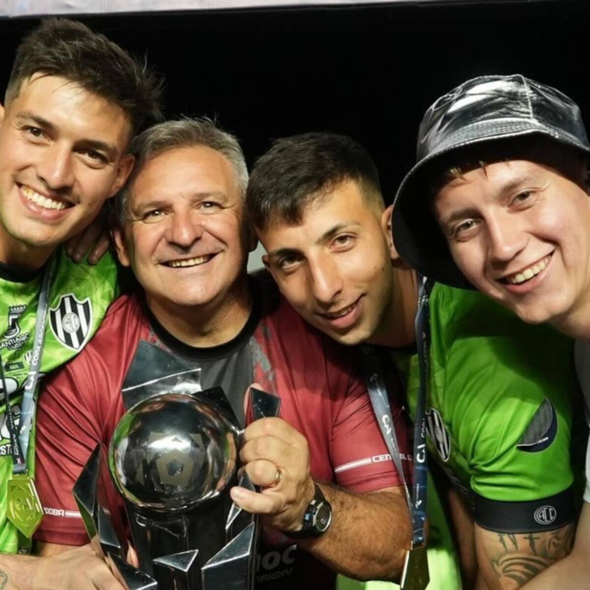 Un nuevo arquero extranjero entra en el radar de Colo Colo tras la caída de Mele: fue campeón en Argentina