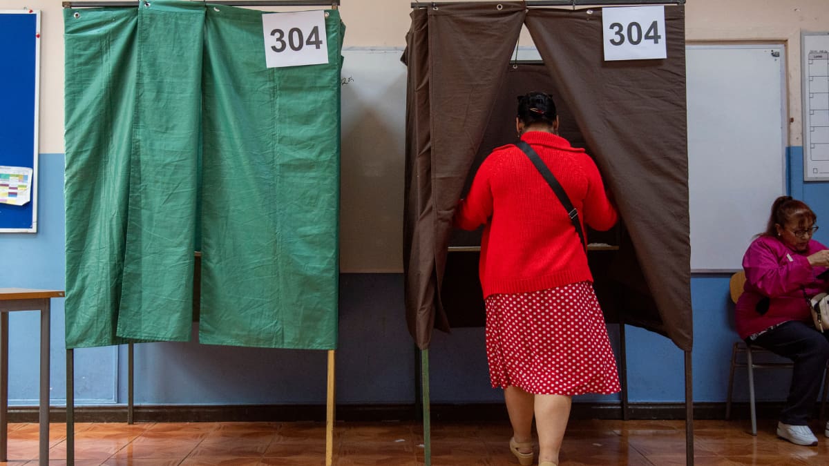 Elecciones en octubre y Congreso en enero: así es la propuesta que busca modificar el calendario constitucional en Chile
