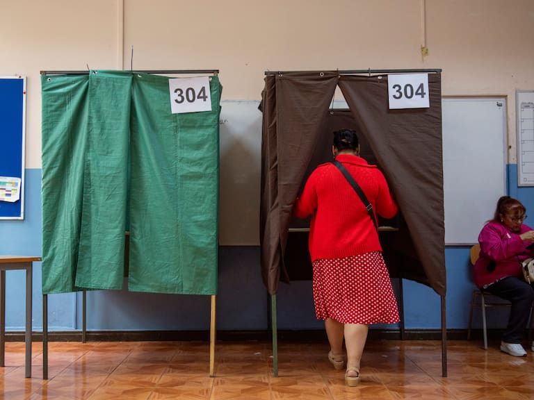 Elecciones en octubre y Congreso en enero: así es la propuesta que busca modificar el calendario constitucional en Chile