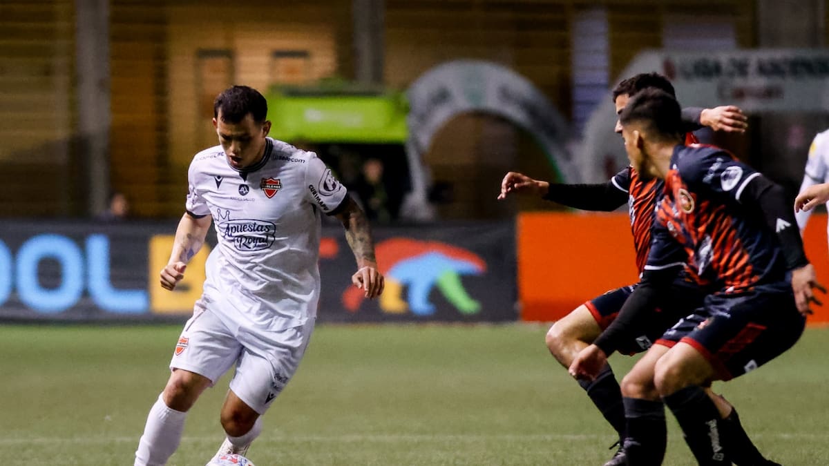 Deportes Limache vence a Ñublense en el partido pendiente de la fecha 17 de la Liga de Primera