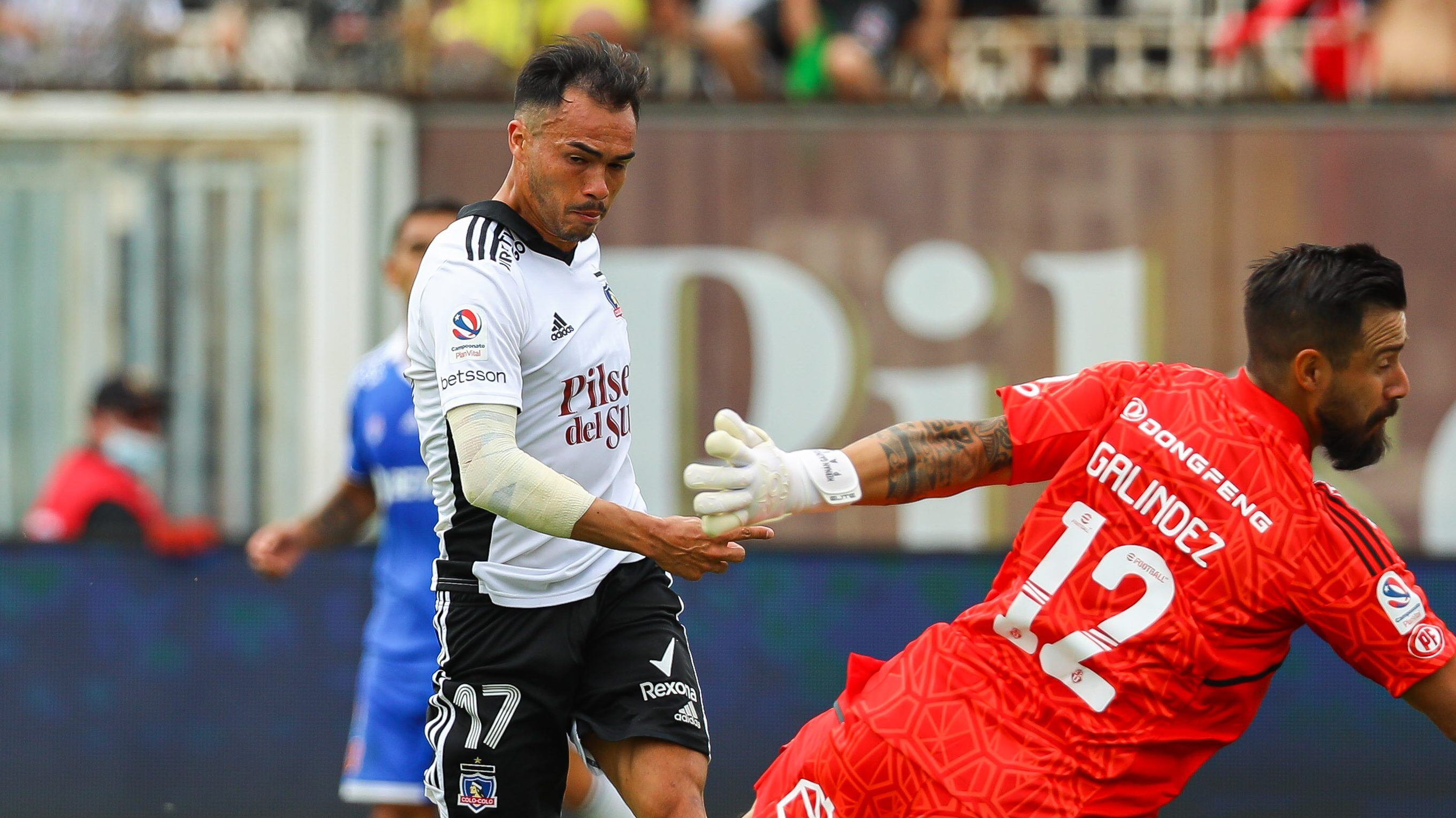 Gabriel Suazo repasa a la U por los problemas de su localía: "Si me tocara vivirlo, me molestaría no saber dónde jugaré"
