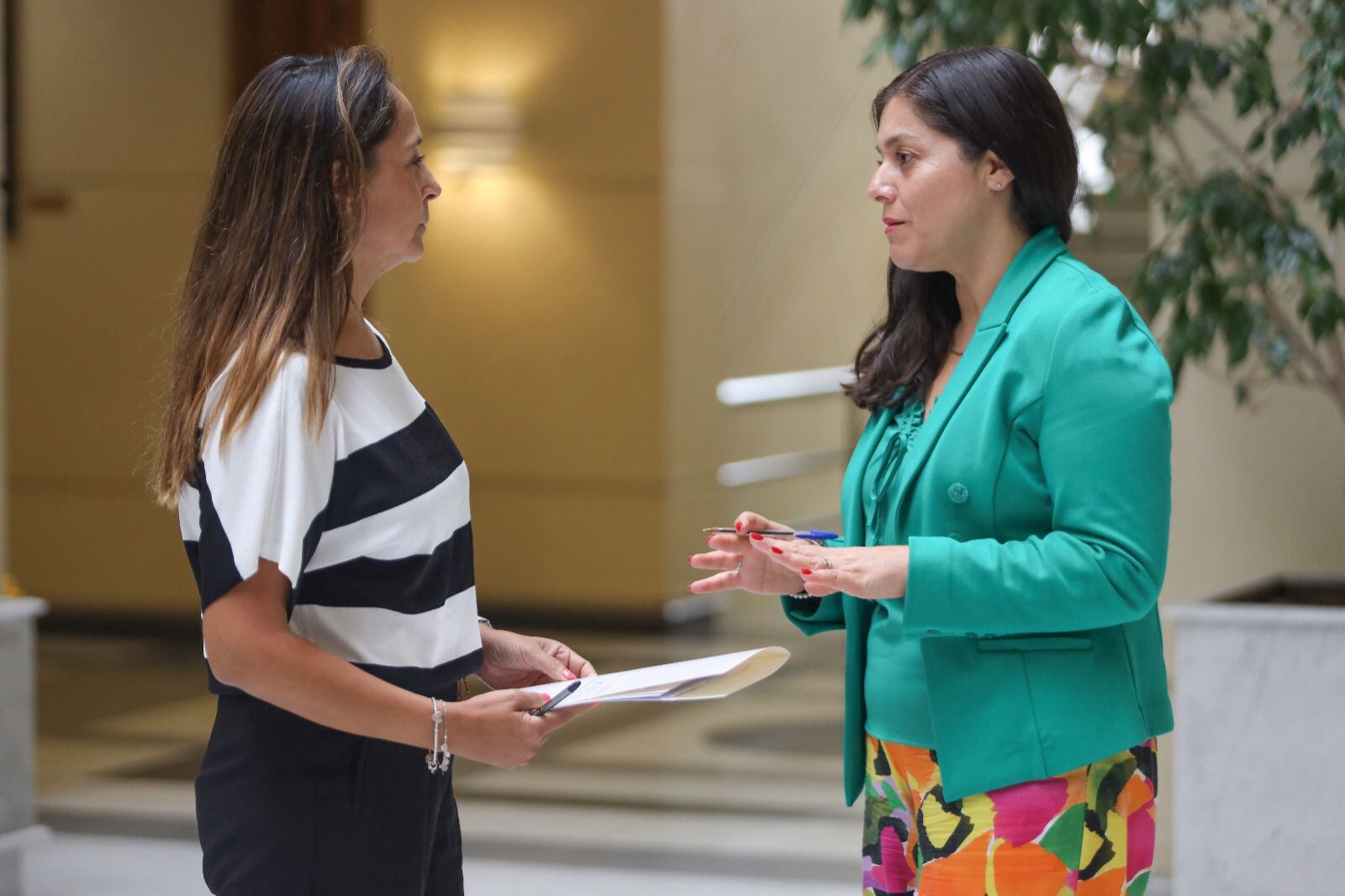 Cedida | Diputadas Carla Morales (RN) y Karen Medina (PDG)
