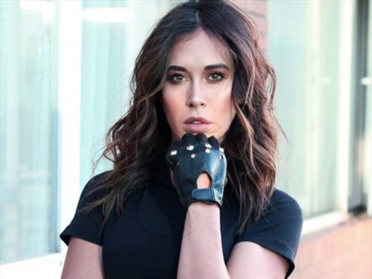 «Pena»: Valentina Roth reveló que su madre se casó y ella no sabía