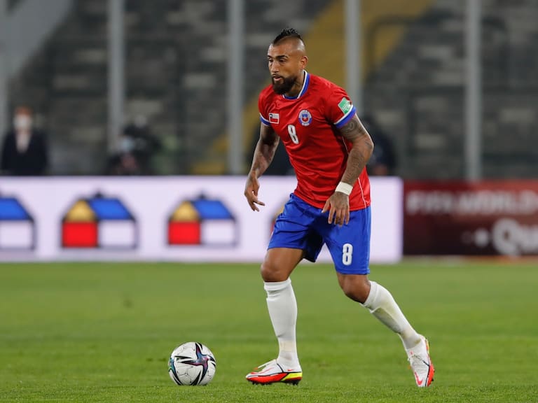 Clasificatorias: los antecedentes por los que Arturo Vidal asoma como «9» por Chile ante Colombia
